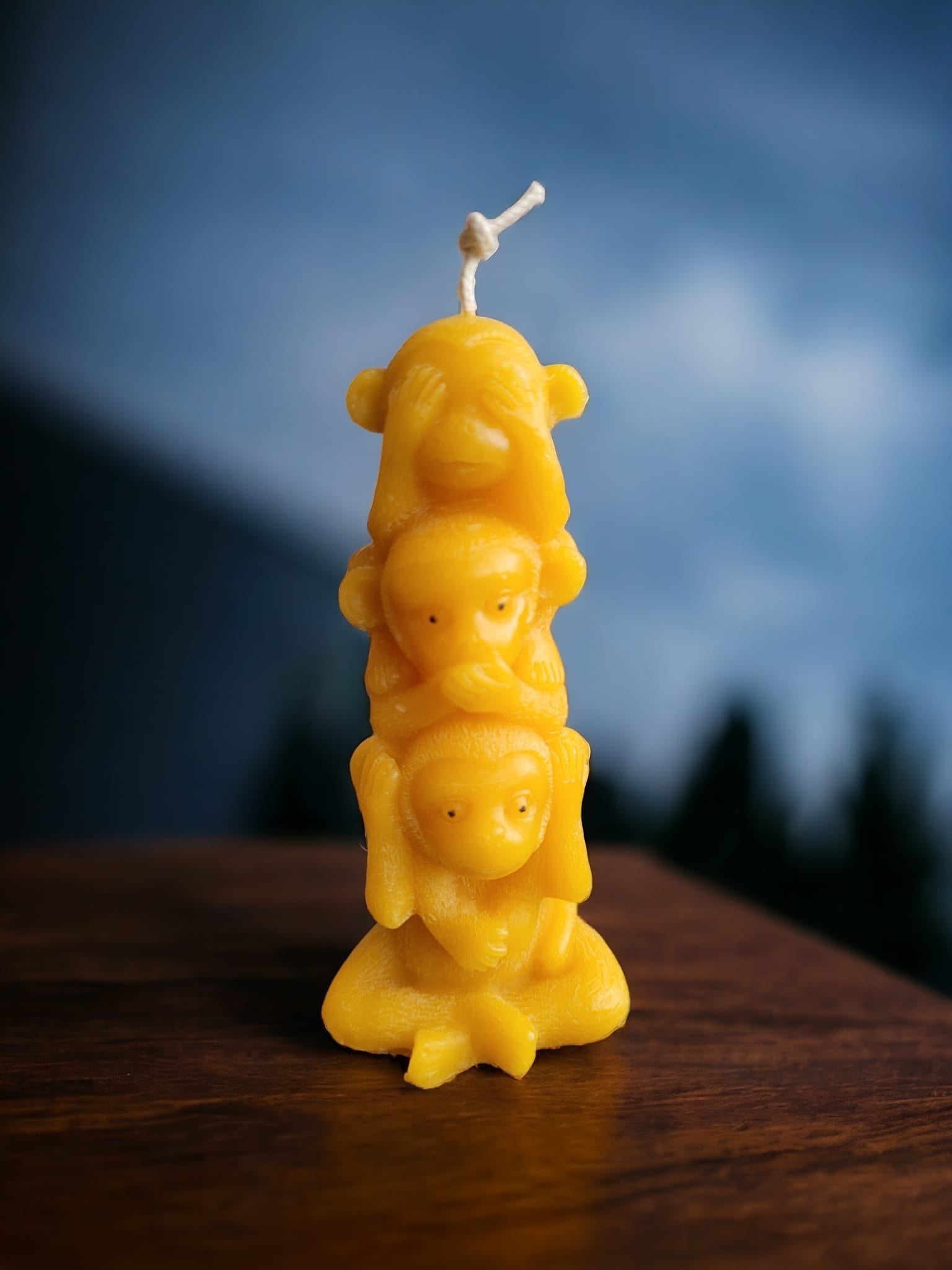 Overlapping Monkeys Candle-Donagh Bees