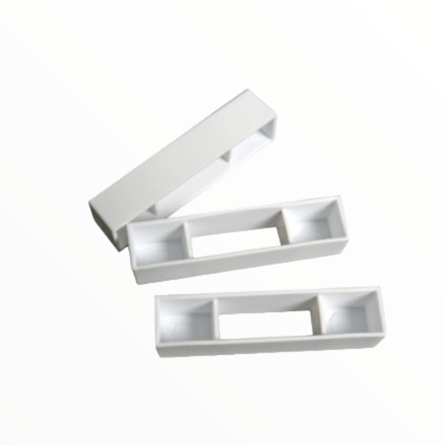 Narrow Plastic Frame Spacers x 20-Donagh Bees