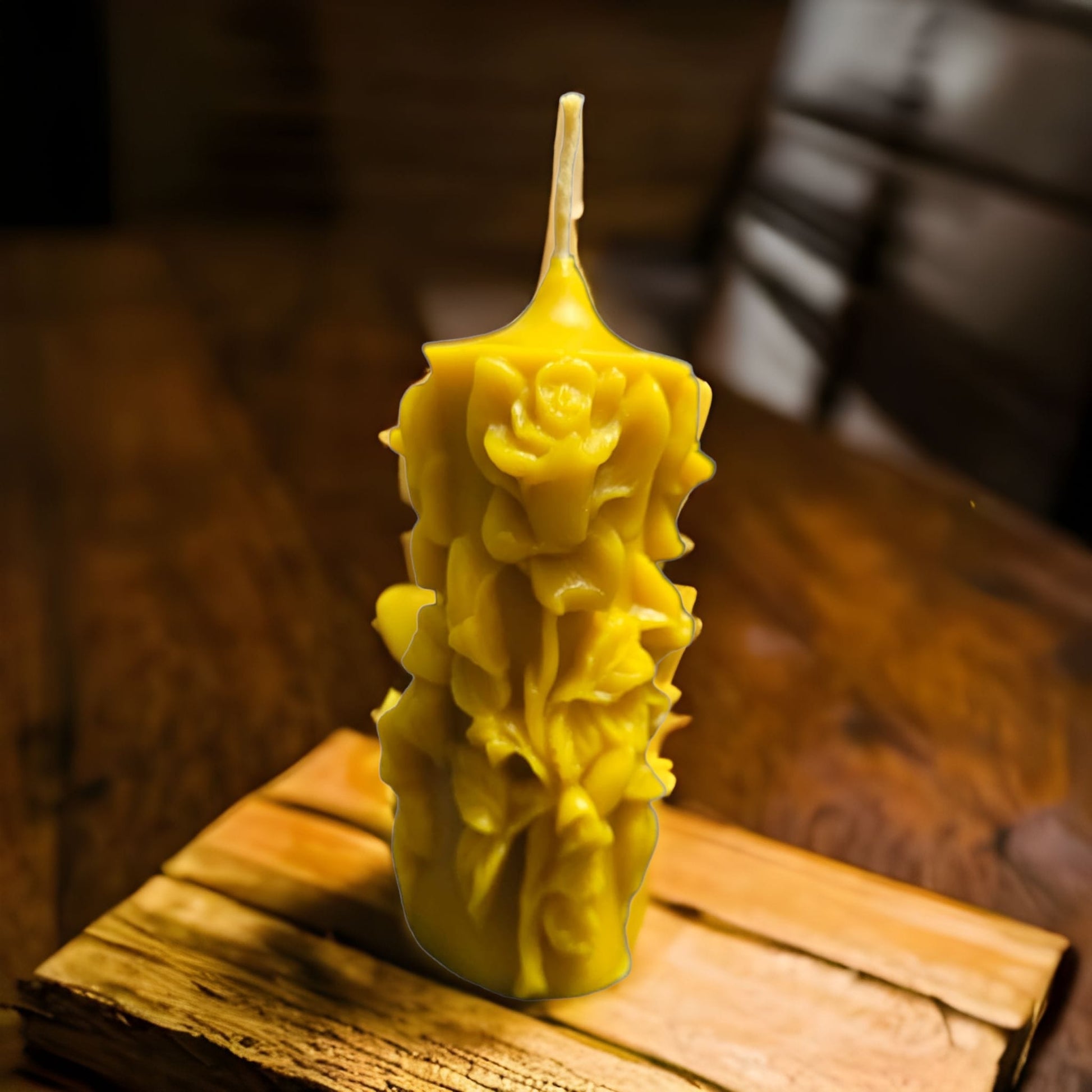 Cylinder with Roses-Donagh Bees