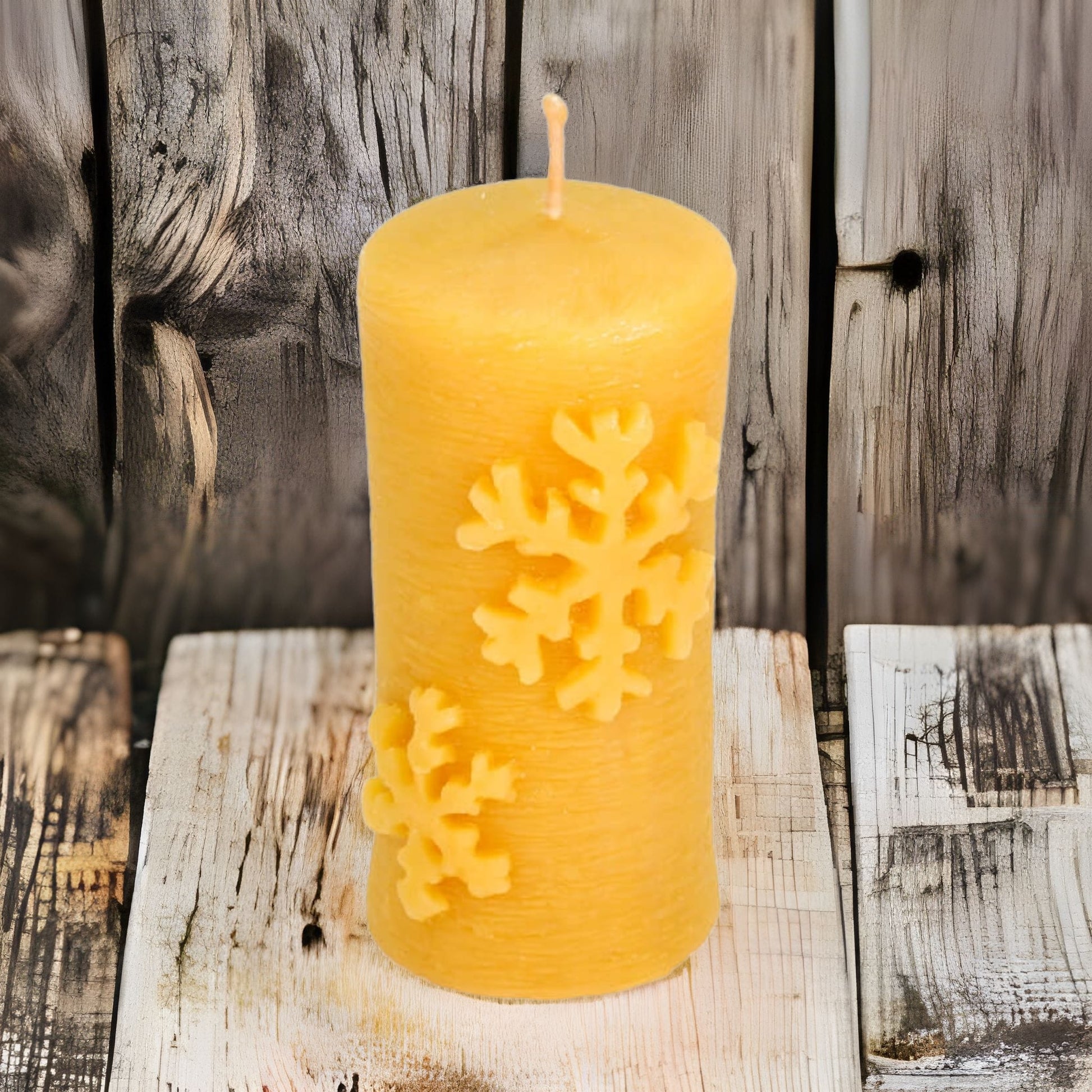 Snowflake Cylinder Candle-Donagh Bees